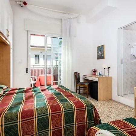 Marco Polo Hotel 2*